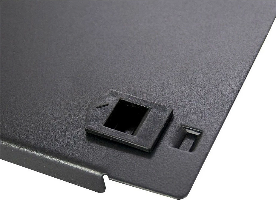Panel mbulues Inter-Tech 19", 1U, i klipuar, i zi