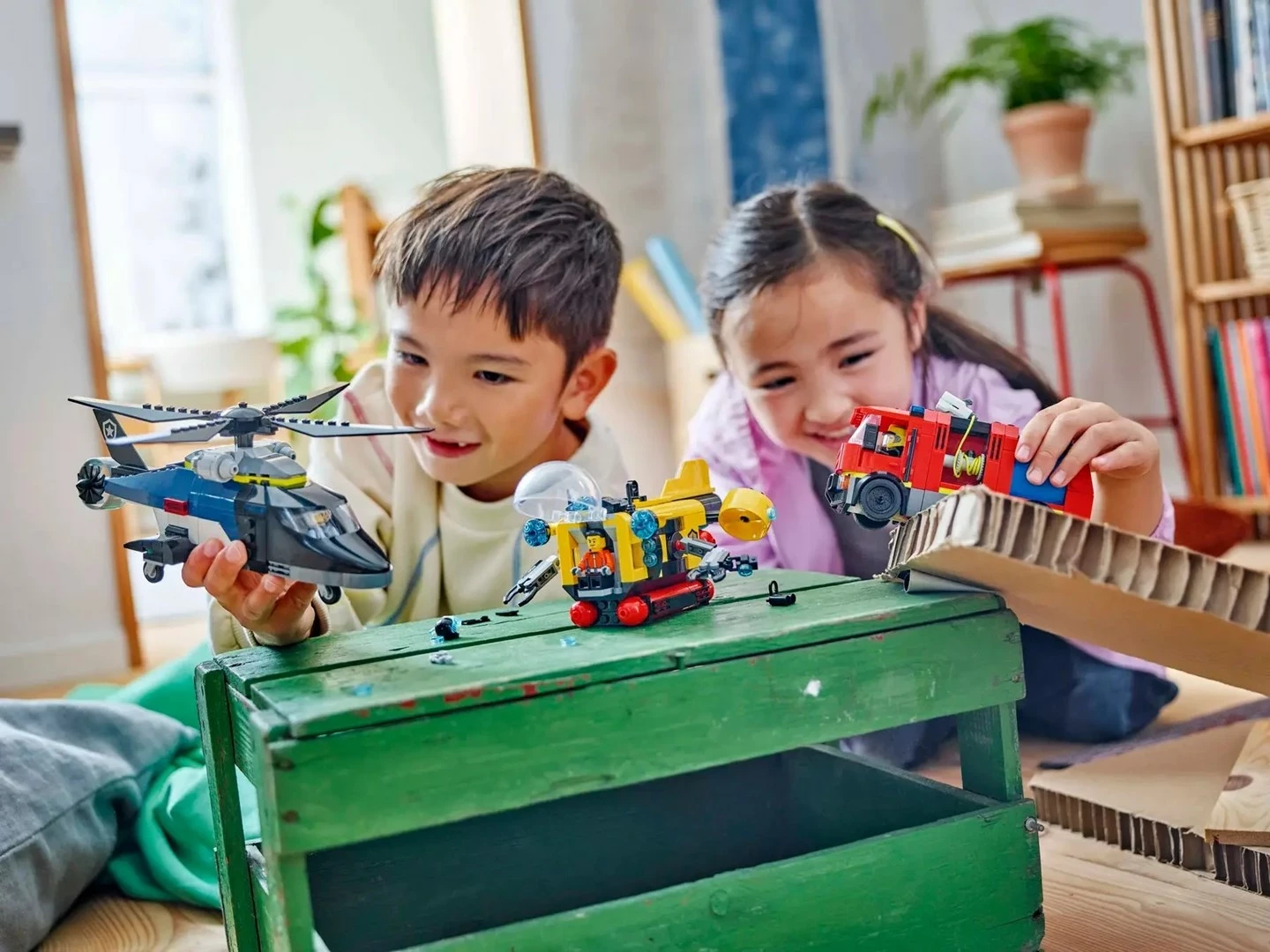 Set LEGO City 60462, Helikopter, Kamion Zjarrfikës dhe Nëndetëse