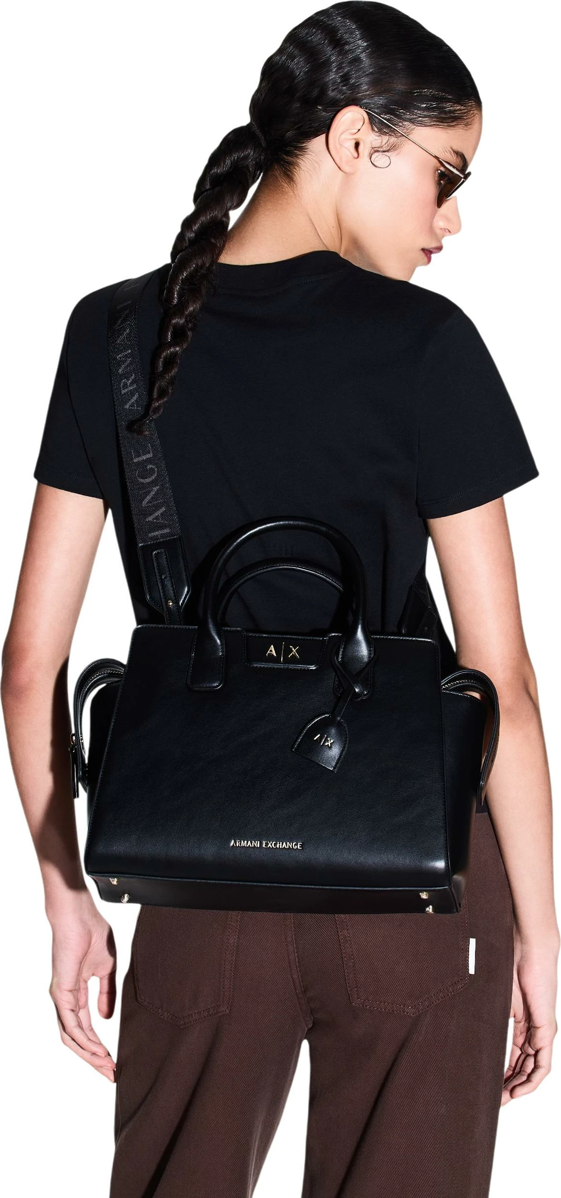 Çantë dore Armani Exchange XW002158 AF26570 për femra, e zezë