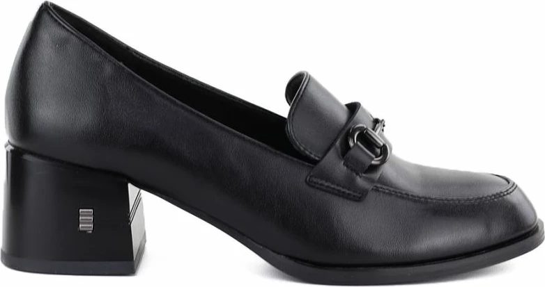 Këpucë lëkure për femra Vinceza 18116, të zeza