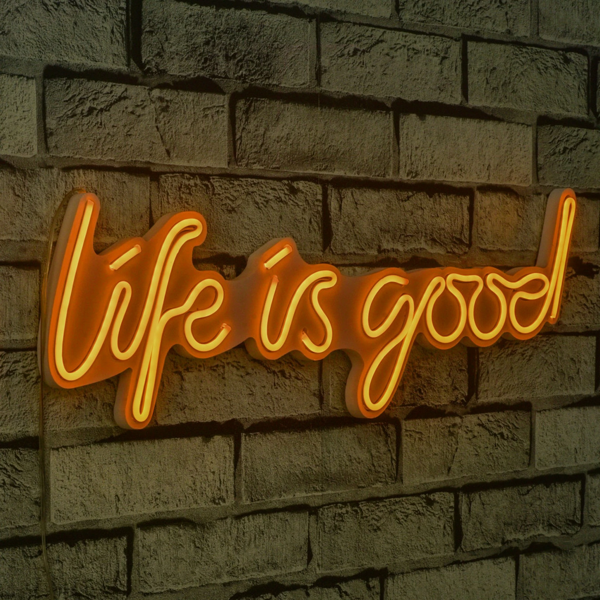 Dritë dekorative plastike LED, 'Life Is Good', ngjyrë e verdhë