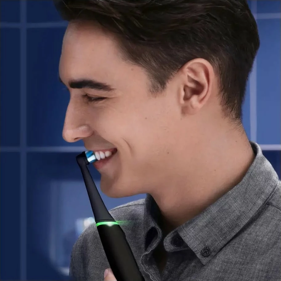 Furçë dhëmbësh elektrike Oral-B iO Series 6, 5 mënyra pastrimi, e zezë
