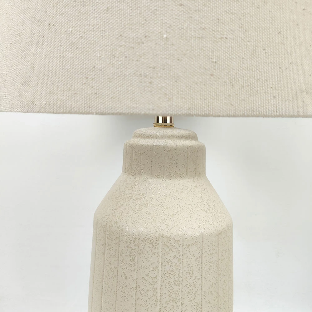 Llambë tavoline ONIA, qeramikë, liri, bezhë, 30x30x53cm