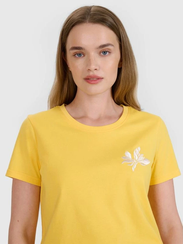 Maicë për femra 4F, e bardhë