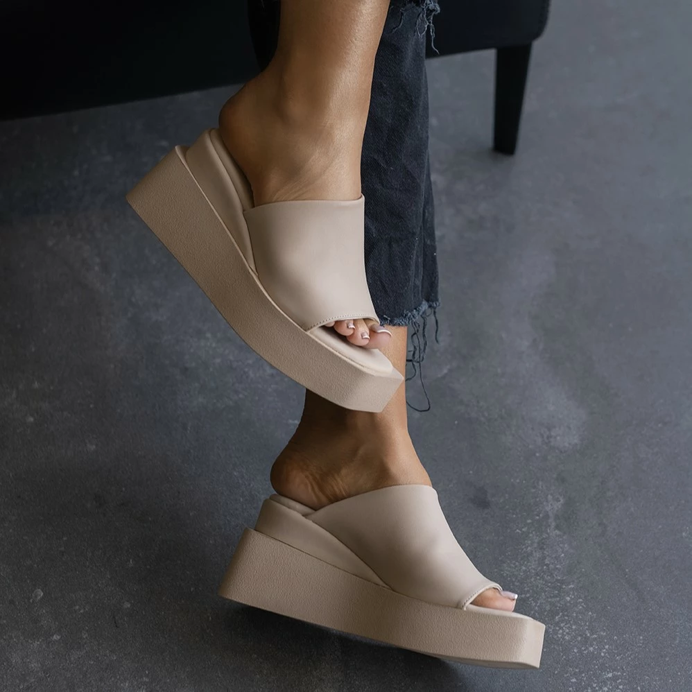 Glow Nude