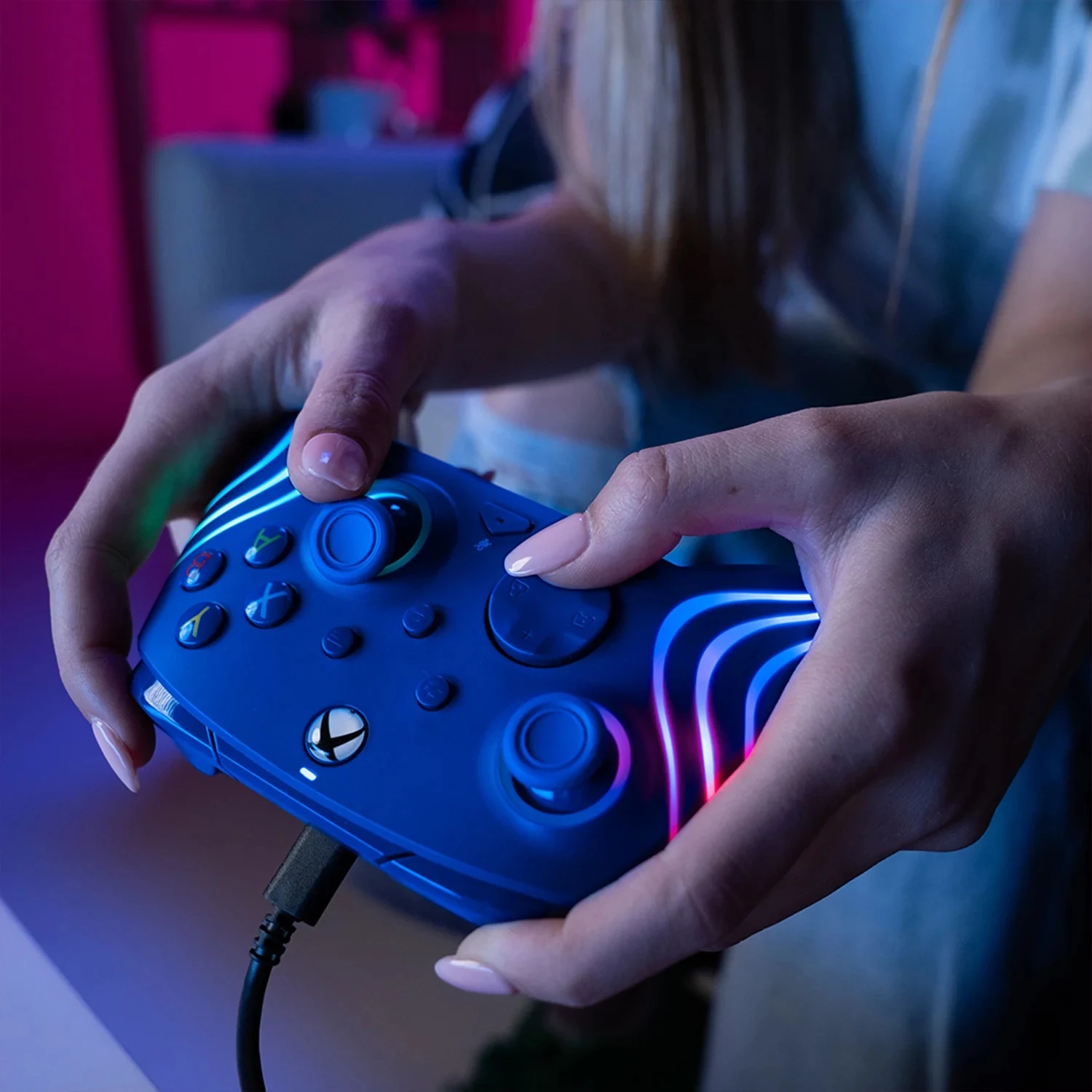 Kontroller me kabllo PDP Afterglow Wave për Xbox/PC, RGB, USB-C, kabllo 2.4 m, blu