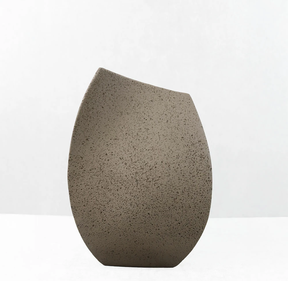 Vazo ELYSE I, ngjyrë kafe, 20x19x28cm, rrëshirë