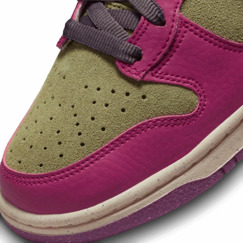 Atlete për femra Nike Dunk High, ngjyrë vjollcë dhe kafe [Madhësia: 40.5]
