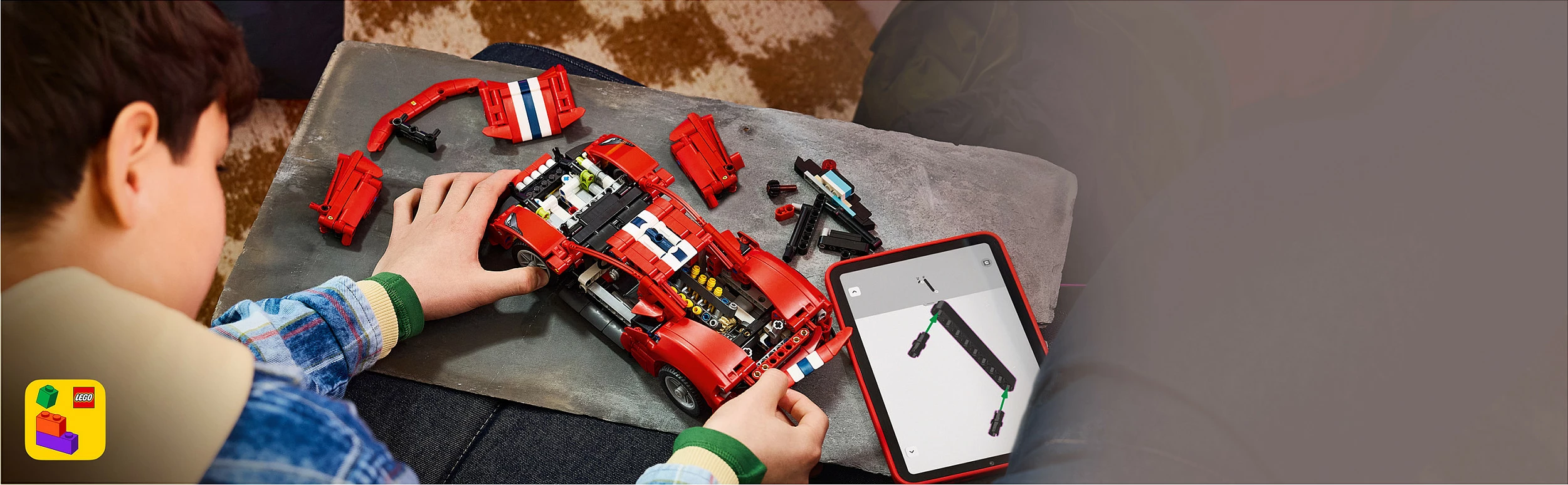 Set ndërtimi LEGO Technic Ferrari 488 Pista 42235, 882 copë, i kuq