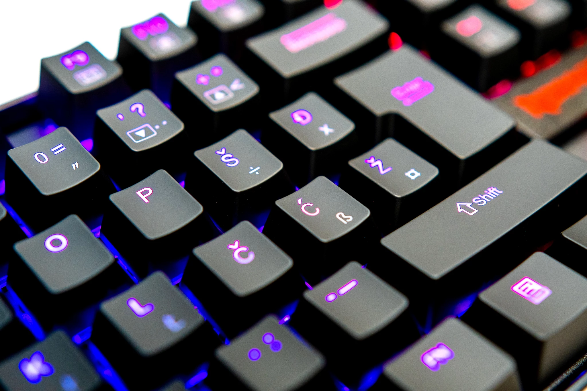 Tastierë mekanike Redragon Kumara K552RGB-1, RGB, wired USB, 87 taste (TKL), Blue Switch, layout SLO/CRO, e zezë