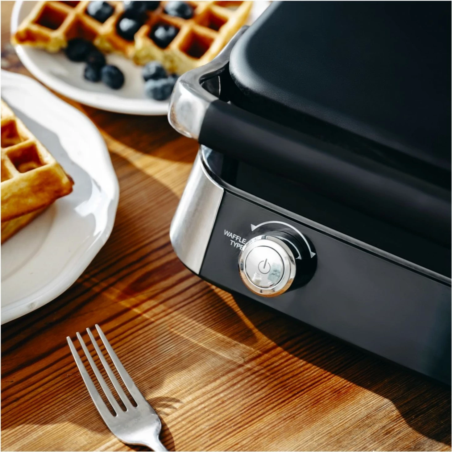 Pjekës gofrash Adler AD 3084, 1600W, i zi