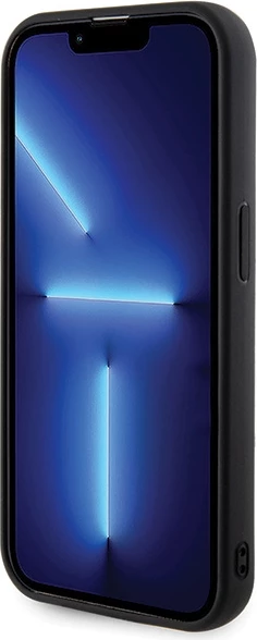 Mbështjellës Guess Quilted Metal Logo për iPhone 15 Pro, i zi