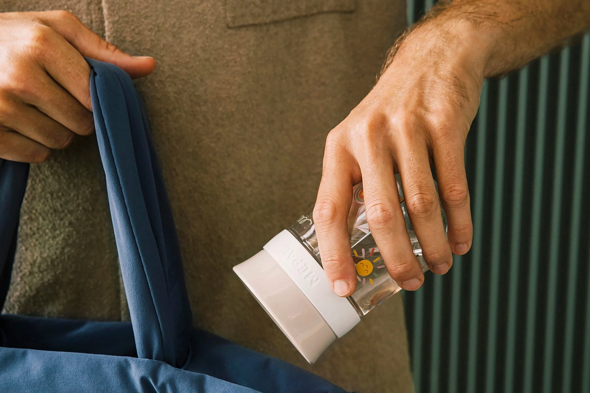 Gotë trajnimi për fëmijë Mepal Mio 300 ml, kapak 360°, pa dorezë, pa BPA, Fairy Garden, pink