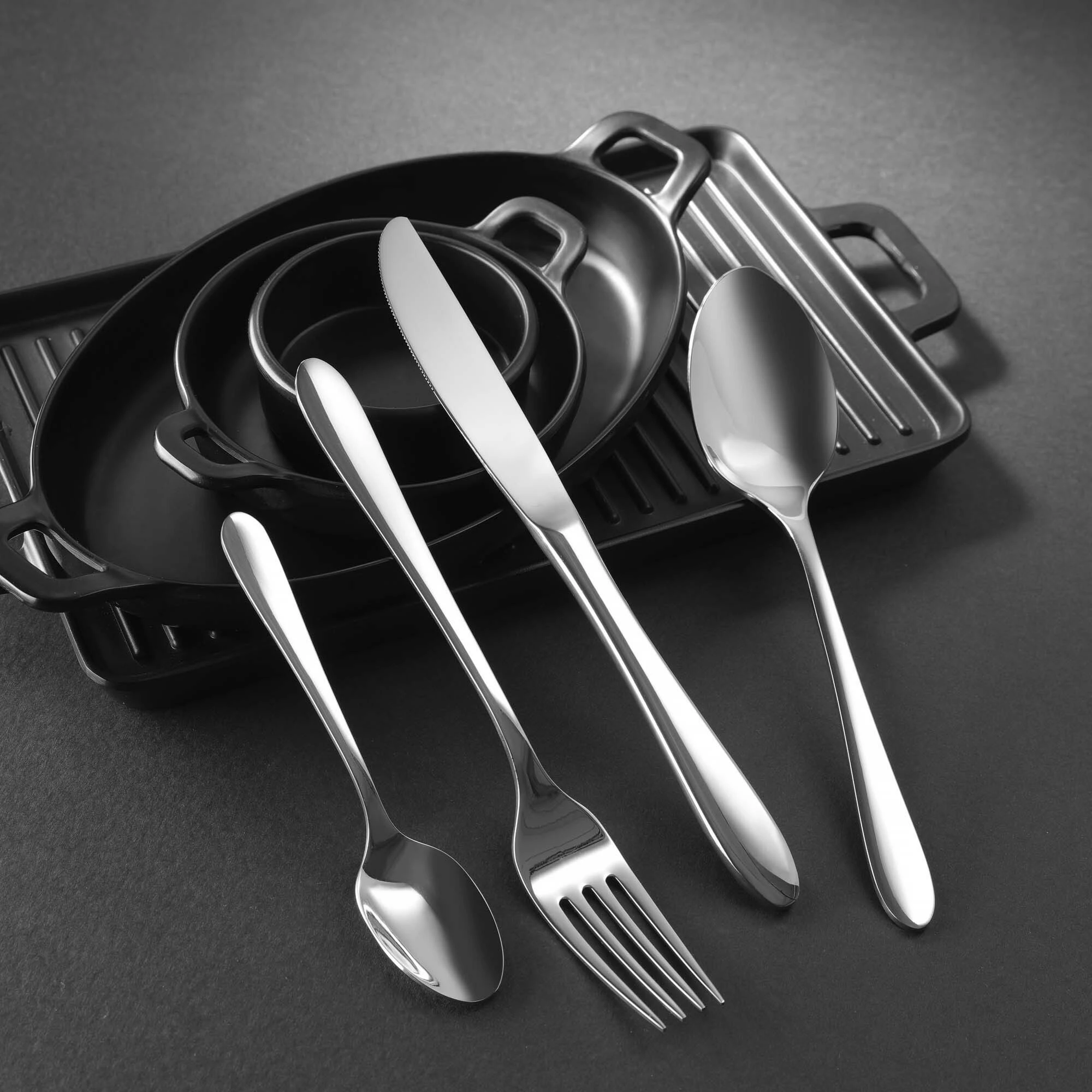 Lugë ëmbëlsire OVE Como 187 mm, inox 18/10, argjendtë, set 12 copë