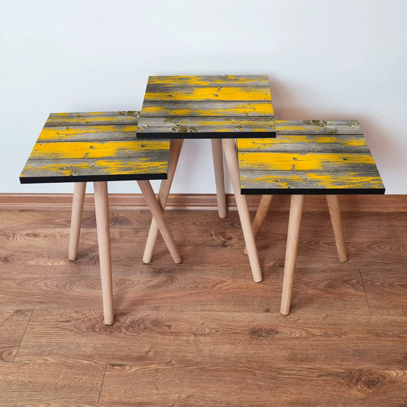 Set tavolinash ndihmëse, 3 copë, Skye Decor, gri-verdhë, 3Shp380