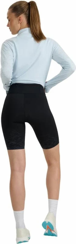 Hellonka të shkurtra për femra 4F, të zeza