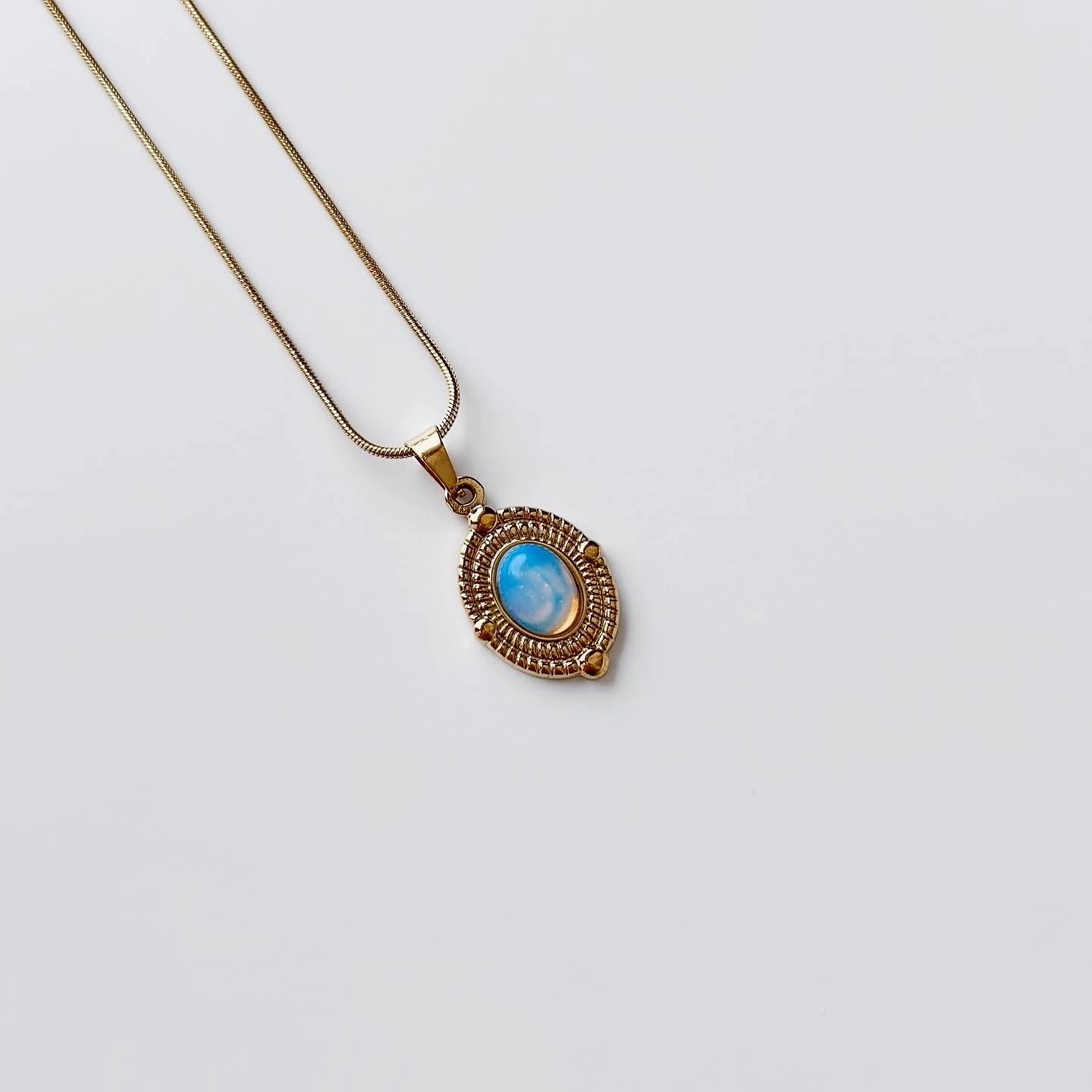 Varëse çeliku Jumeon, opal, ngjyrë ari dhe turquoise