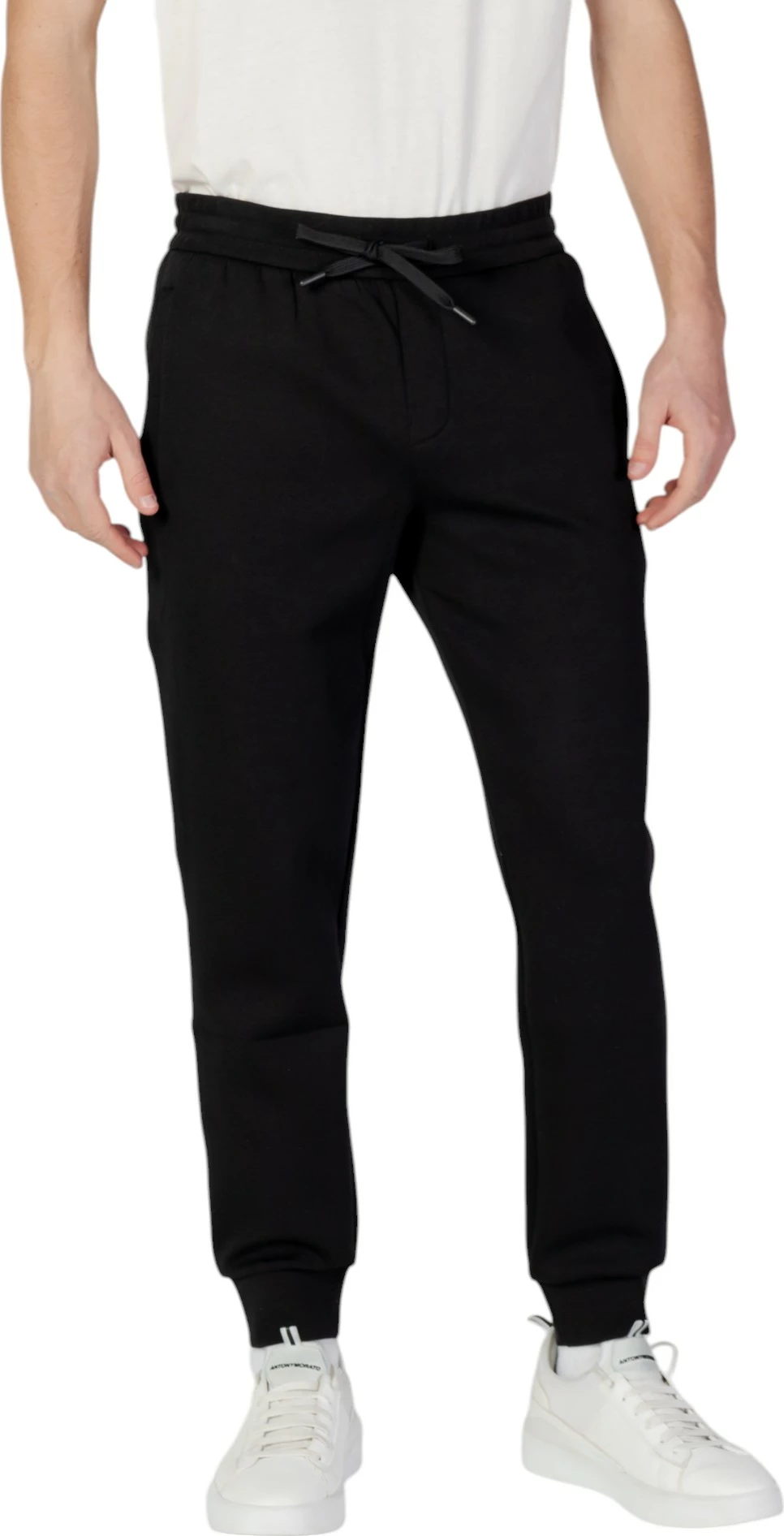 Pantallona sportive për meshkuj Armani Exchange XM000373 AF10818, të zeza