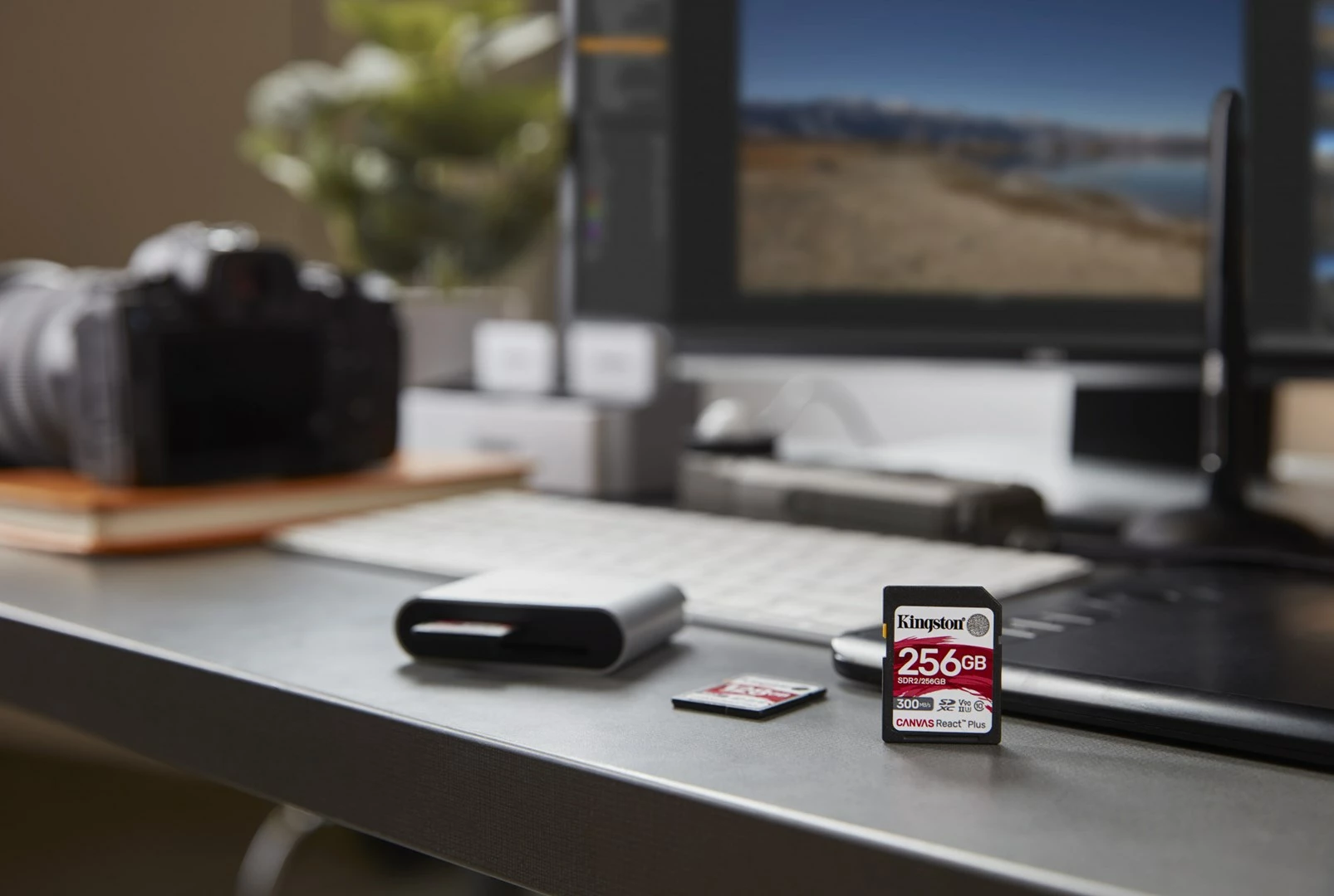 Kartelë memorie Kingston Canvas React Plus 256GB SDXC UHS-II, e zezë