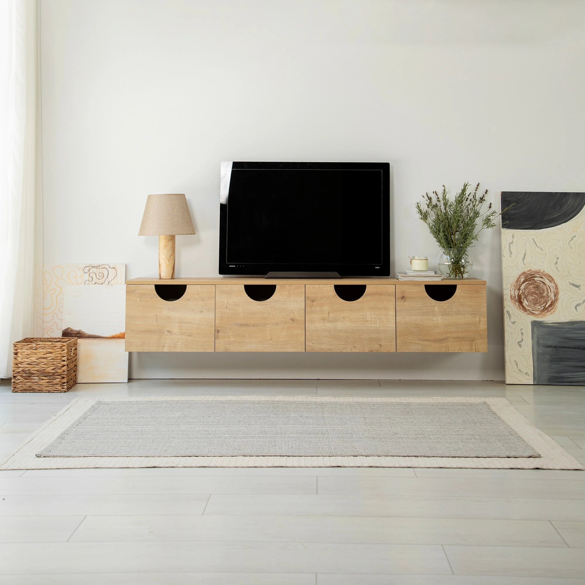 Komodë TV Skye Decor, Four Seasons, ngjyrë lisi, 180x45x35cm