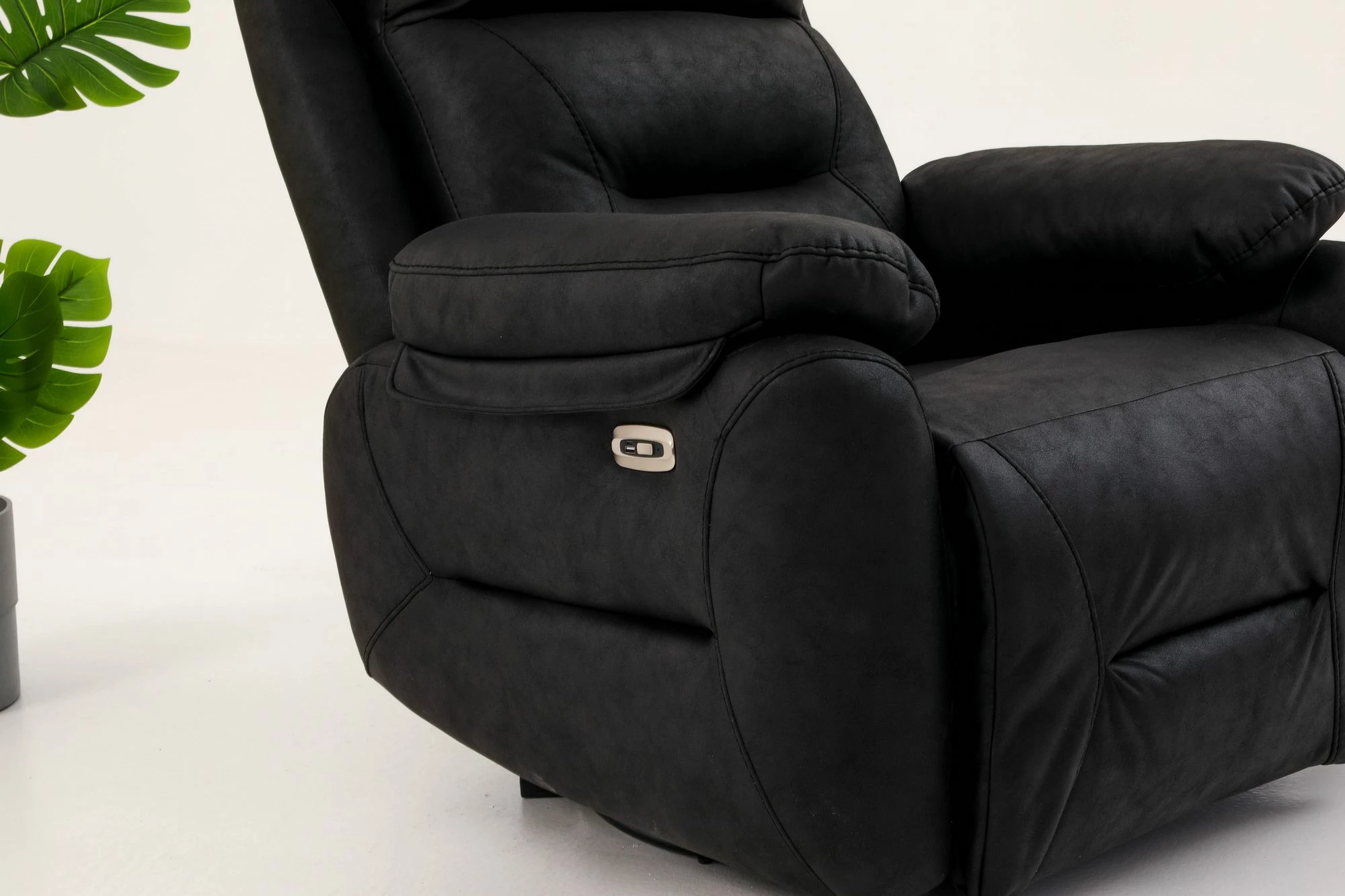 Karrige relaksuese elektrike, ngjyrë e zezë, Comfort
