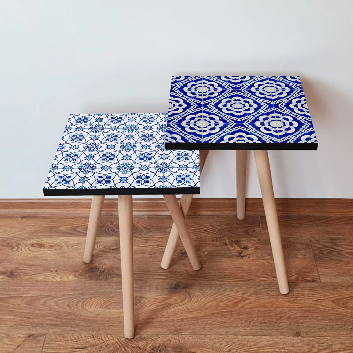 Set tavolinash ndihmëse të mbivendosura, Skye Decor, 2 copë, ngjyrë kaltër e errët dhe e bardhë, 2Shp511
