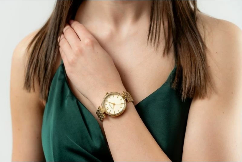 Orë dore për femra Paul Lorens, e artë