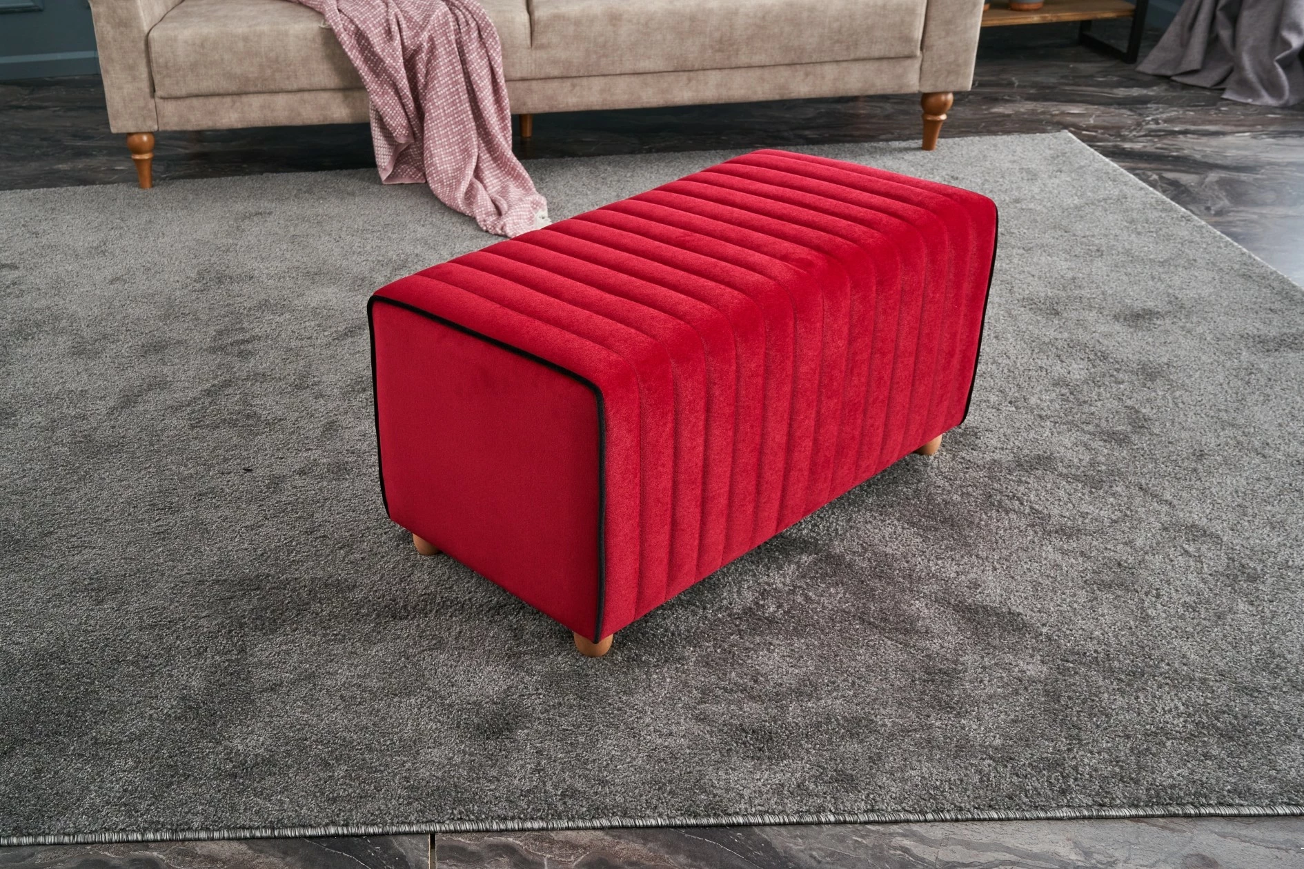 Puf Mabel, kadife e kuqe, Atelier del Sofa, 80x40x40cm