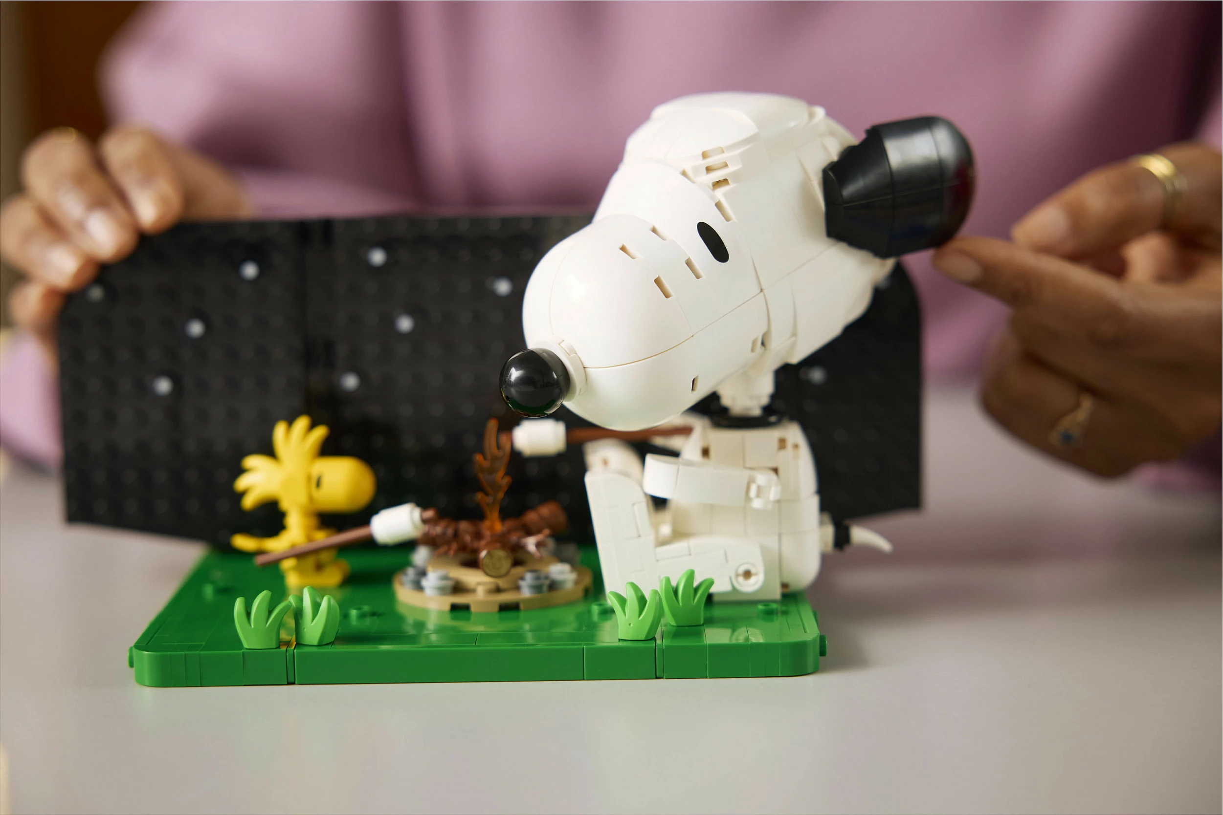 Set ndërtimi LEGO Ideas 21368 Peanuts Shtëpia e qenit e Snoopy, 964 copë, shumëngjyrësh