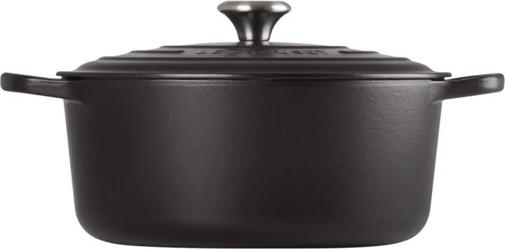 Kaserolë gize rrethore Le Creuset Signature, 26 cm, e zezë, 21177260000430