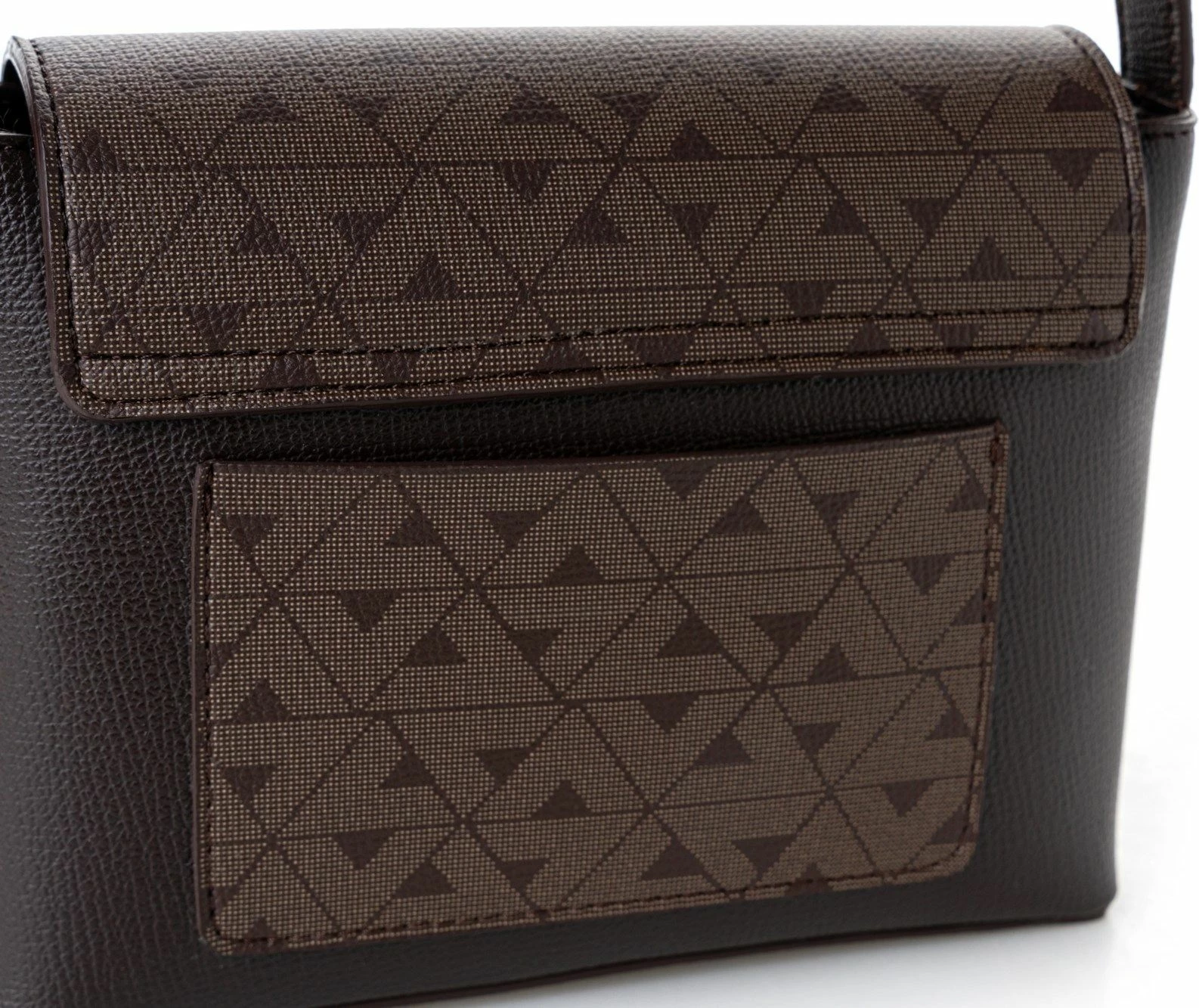Çantë crossbody Vince Camuto, Matera, kafe me monogram