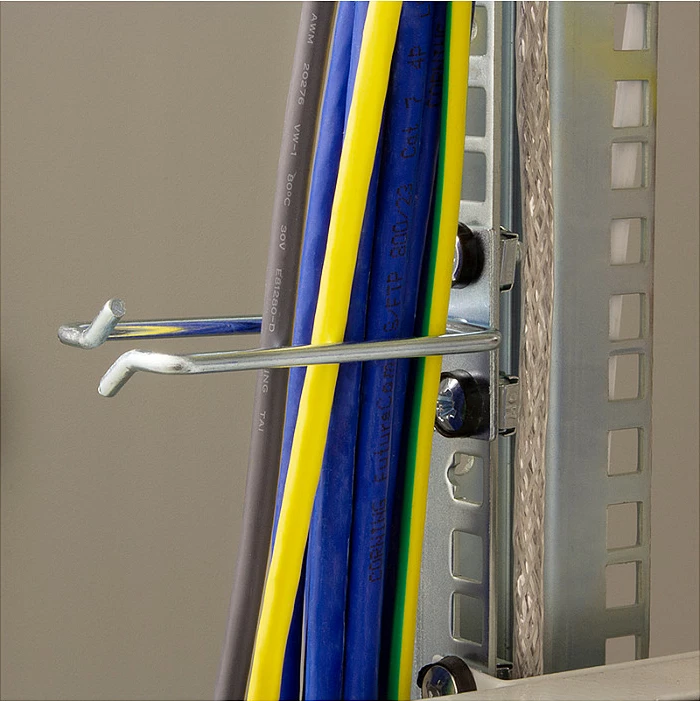 Mbajtëse menaxhimi kabllosh LogiLink 19", 40 x 80 mm, çelik, 2 copë, argjend