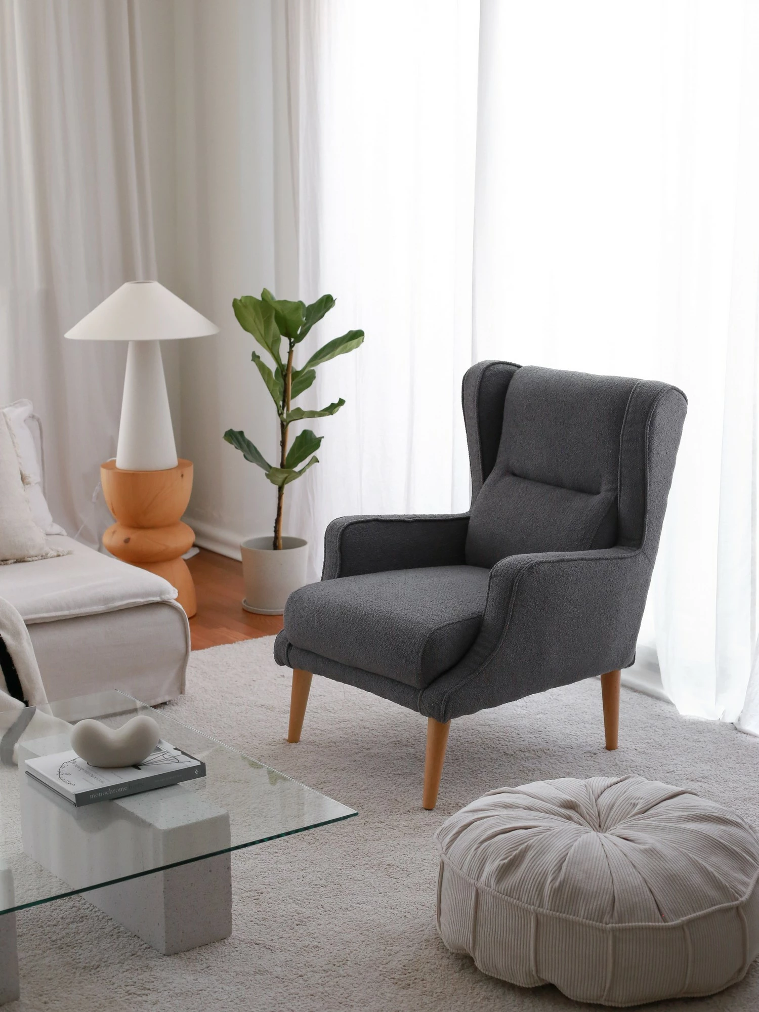 Karrige krahu Atelier del Sofa, Klam, fume
