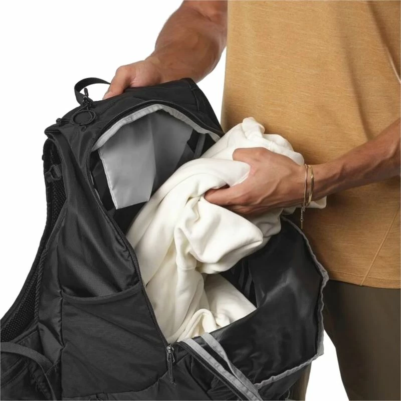 Çantë shpine Salomon, e zezë