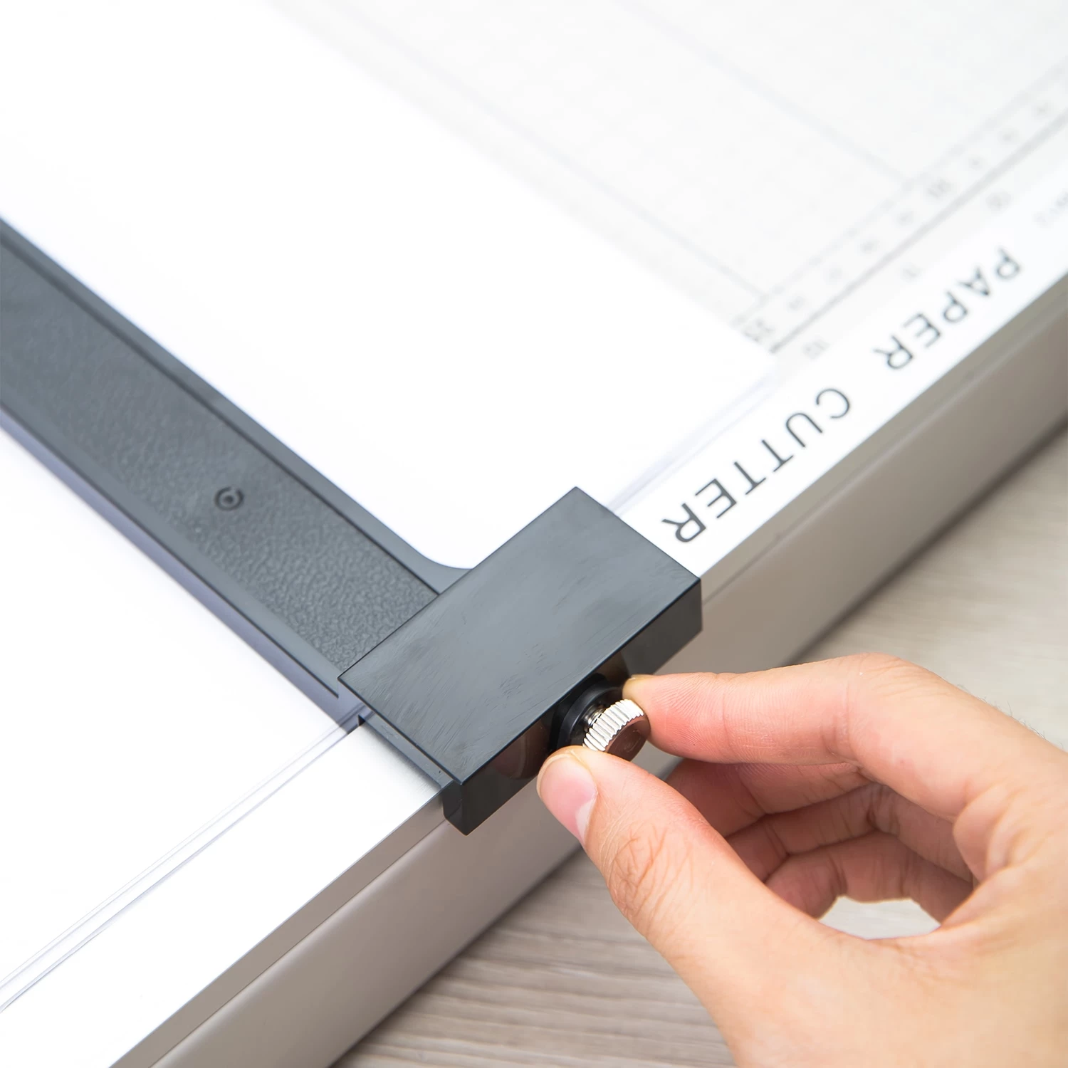 DELI THIKE PER LETER A3 12FL 8012