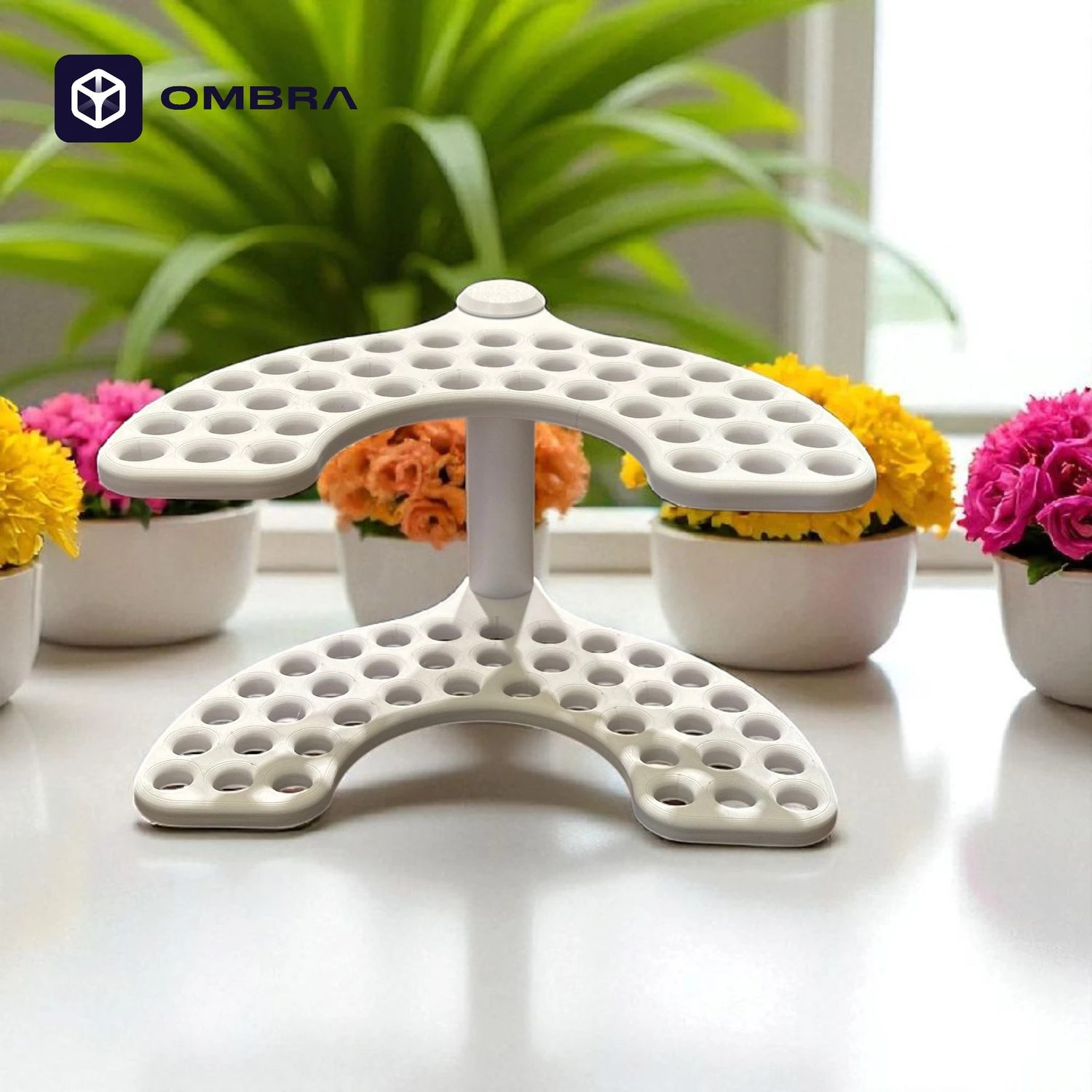 Mbajtëse organizative për brusha dhe ngjyrave të pikturës- e bardhe