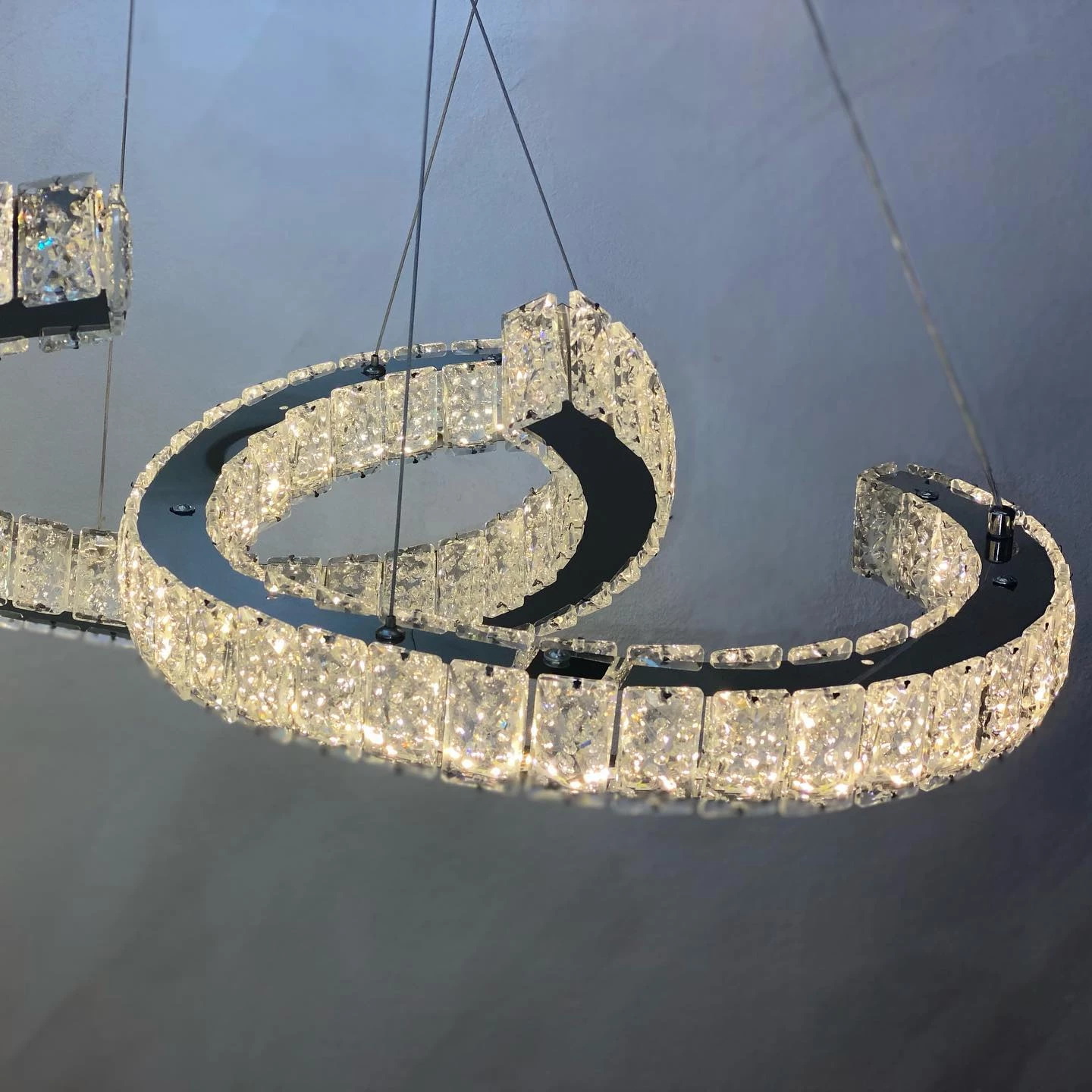 Abazhur LED kristal i varur H04