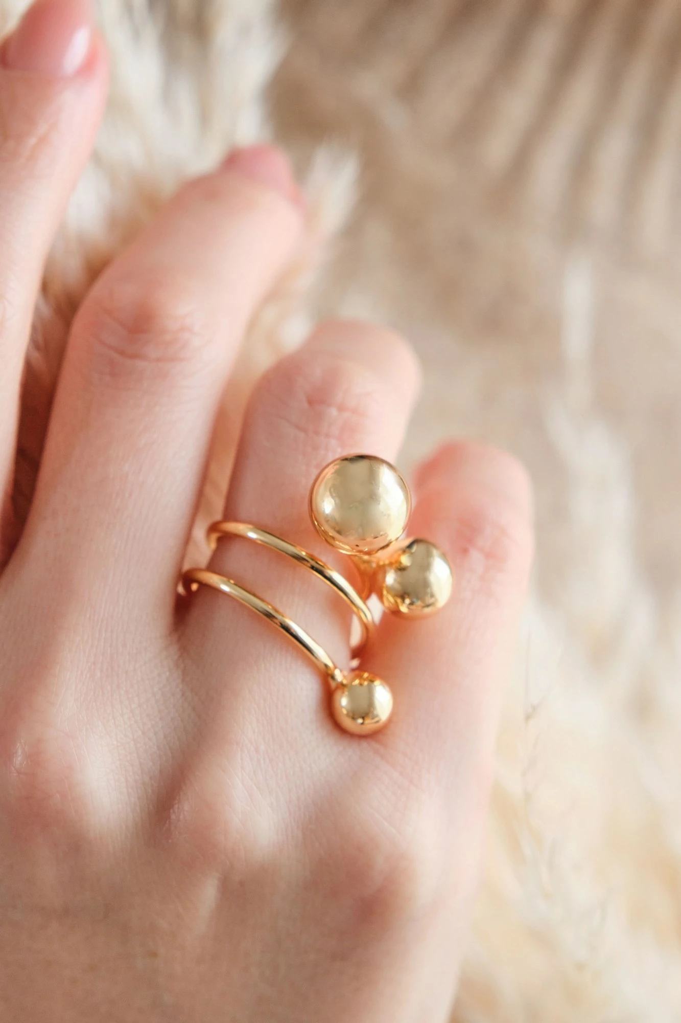 Unazë Jumeon, ngjyrë ari, me gur zirkon