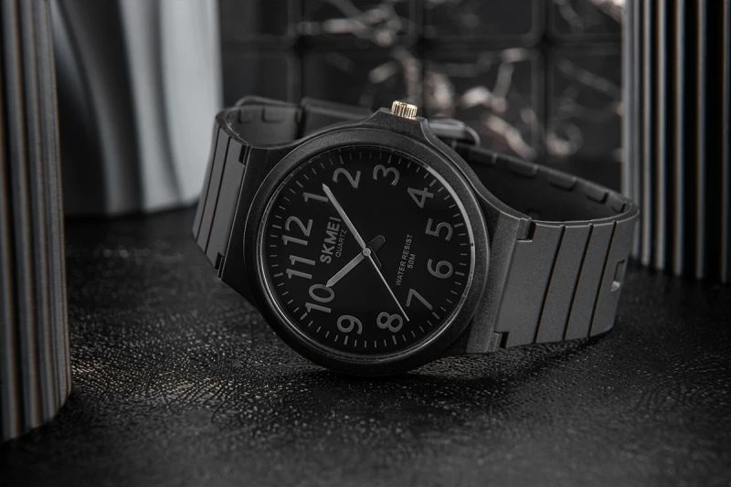 Orë dore për meshkuj Skmei, e zezë