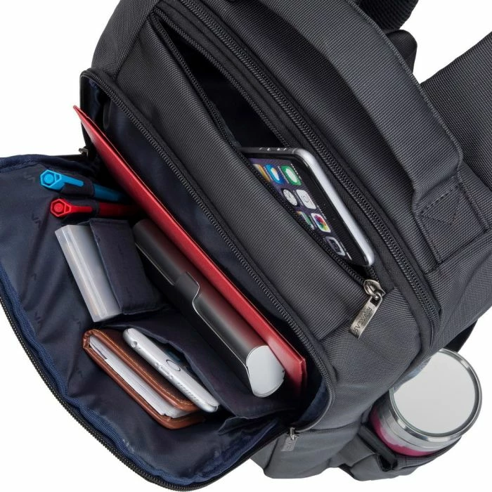Çantë shpine për laptop RIVACASE 8262 15.6\" 15 l e zezë