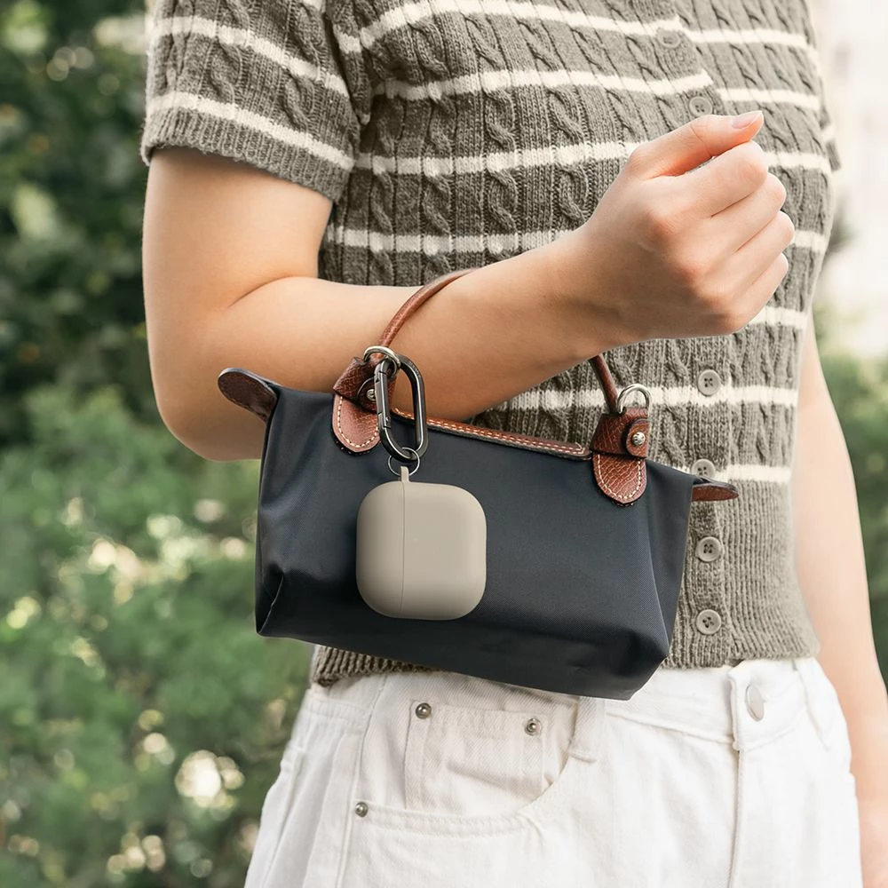 Mbështjellës silikoni Ringke për Apple AirPods 4, Bezhe, me karabiner
