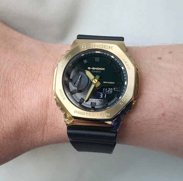 Orë dore G-SHOCK GM-2100G-1A9, e artë