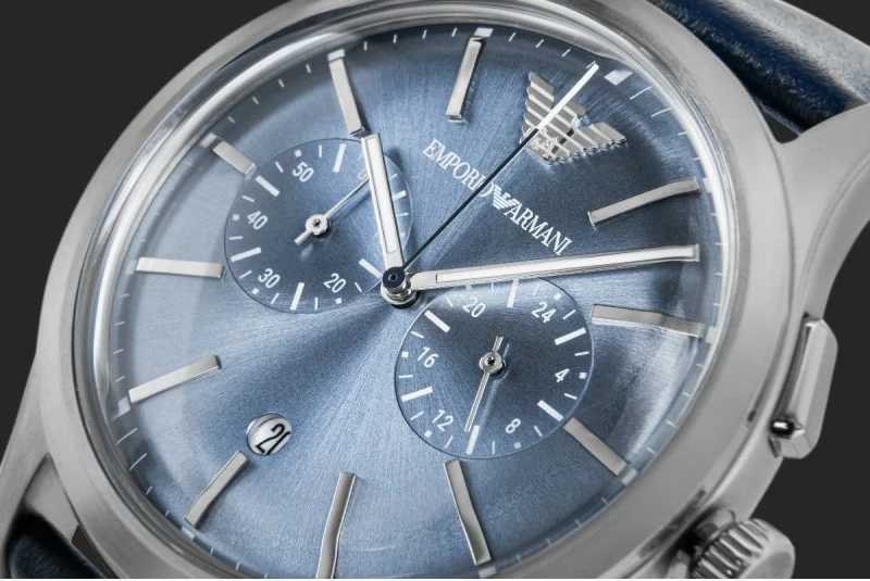 Orë dore meshkujsh Emporio Armani Dario AR11747, e kaltër me kuti