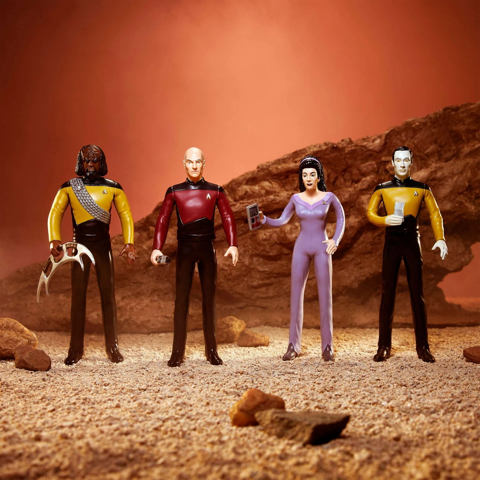 Figurinë NOBLE COLLECTION Bendyfigs Captain Jean-Luc Picard 19 cm, e pozueshme, me bazë, e kuqe/zezë