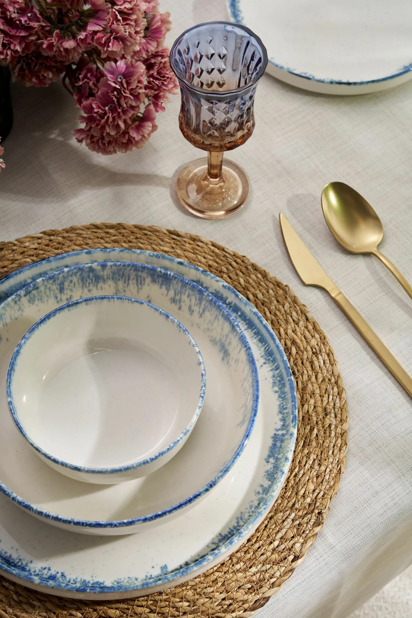 Set enësh për drekë (24 copë), Hermia Concept, Roundy, ngjyrë bardhë e kaltër