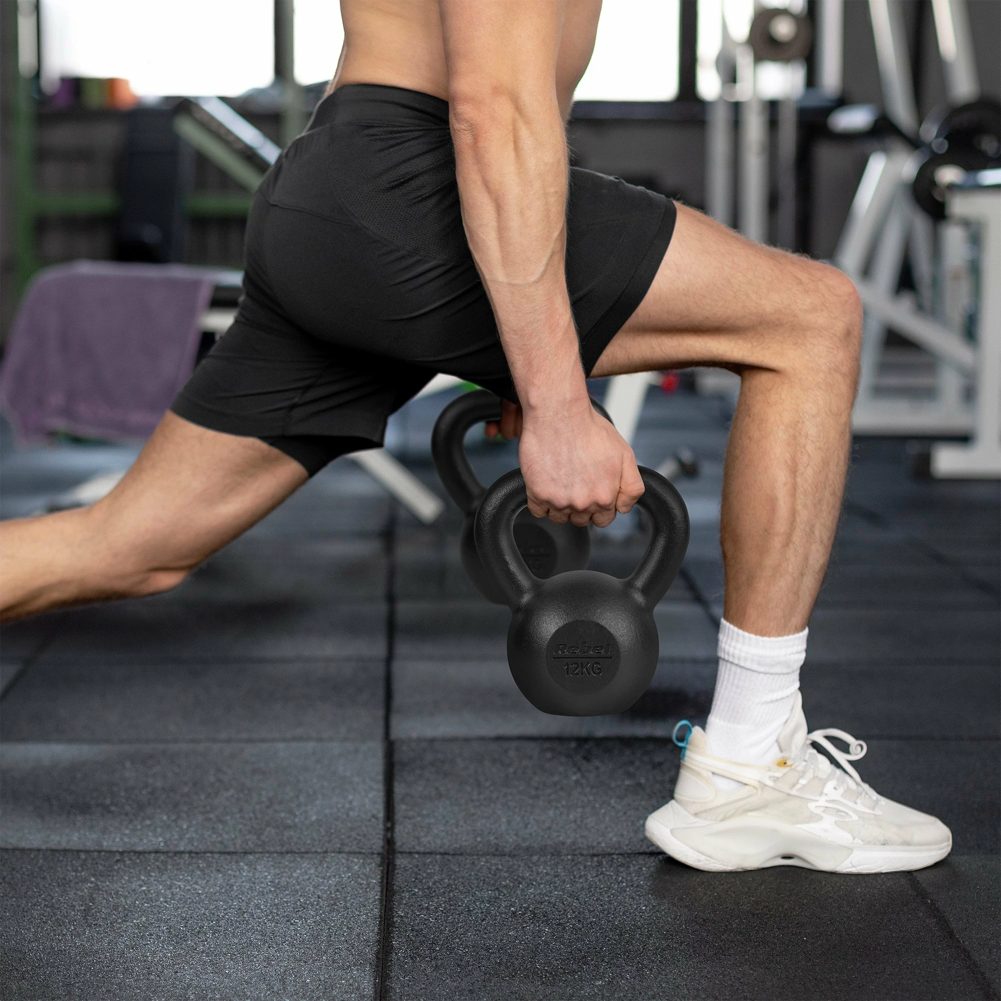 Kettlebell Rebel Active RBA-2323-30 30 kg gize, e zezë, 1 copë