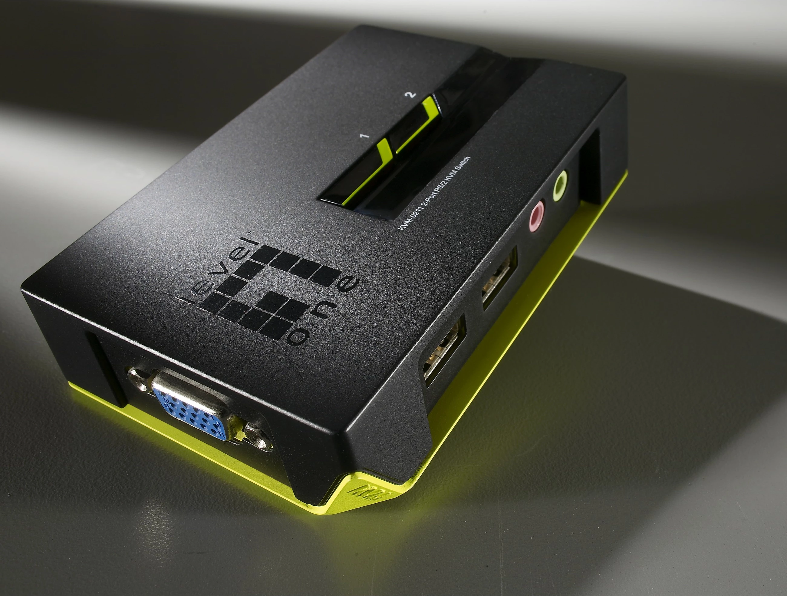 Switch KVM LevelOne 2-Port USB VGA, 2048 x 1536, i zi, jeshil