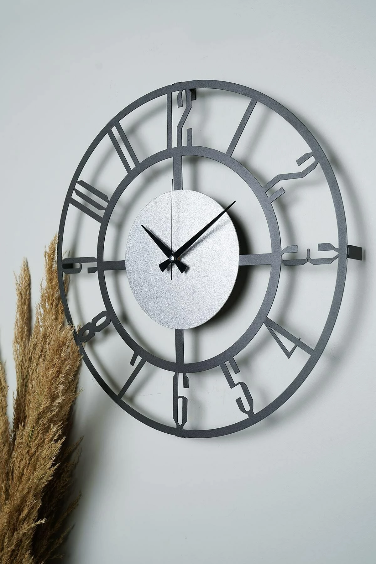 Orë muri dekorative metalike Wallity, Myk9912, e zezë dhe argjendtë, 50x50cm