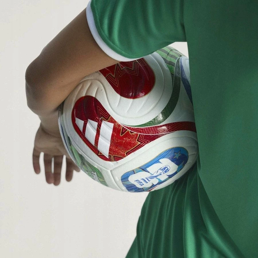 Top futbolli Adidas Trionda Pro World Cup JD8021, madhësia 5, shumëngjyrësh