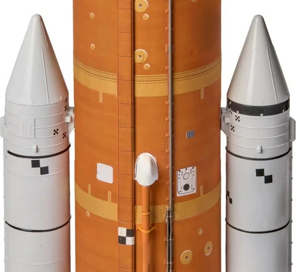 Model plastik për montim NASA Artemis Space Launch System, Revell REV-03760, shkallë 1:144, 53 pjesë